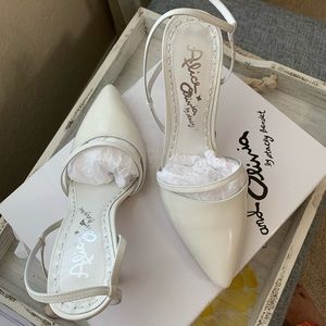 Alice and Olivia white pumps size 10